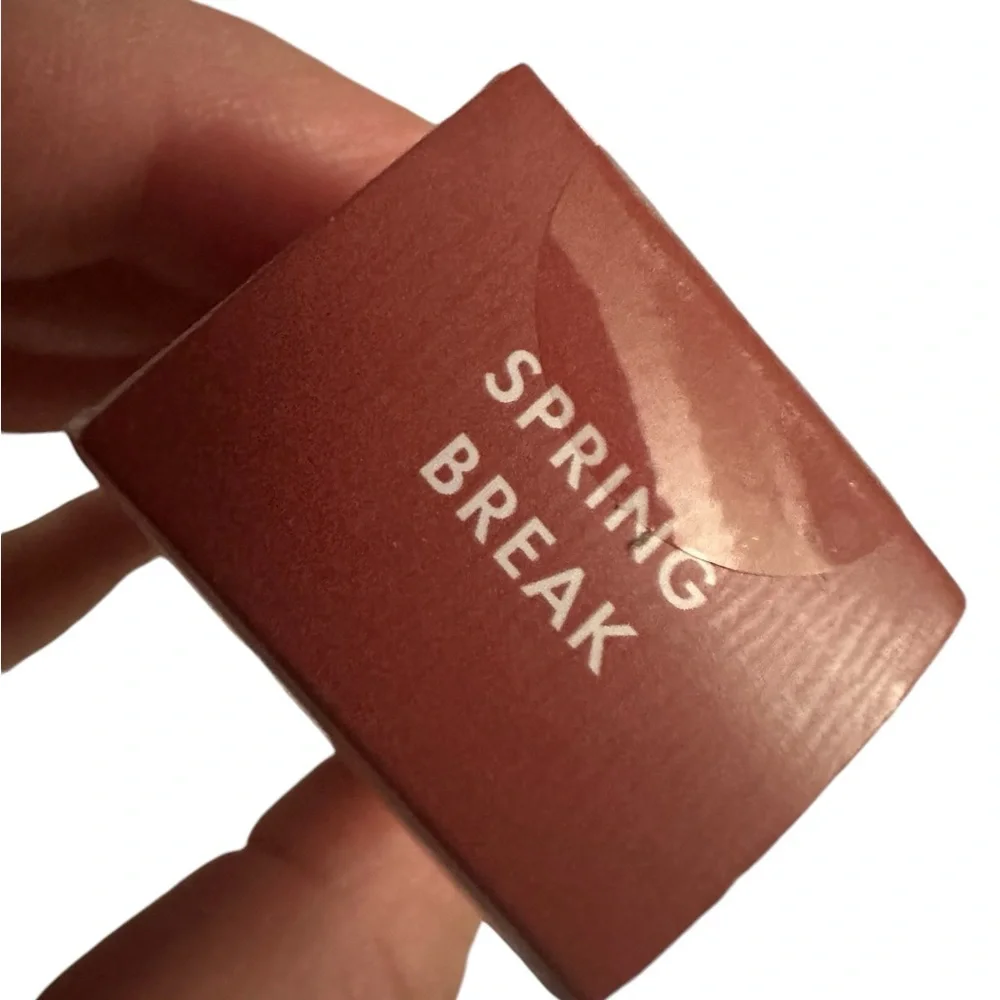 Wander Beauty lip retreat